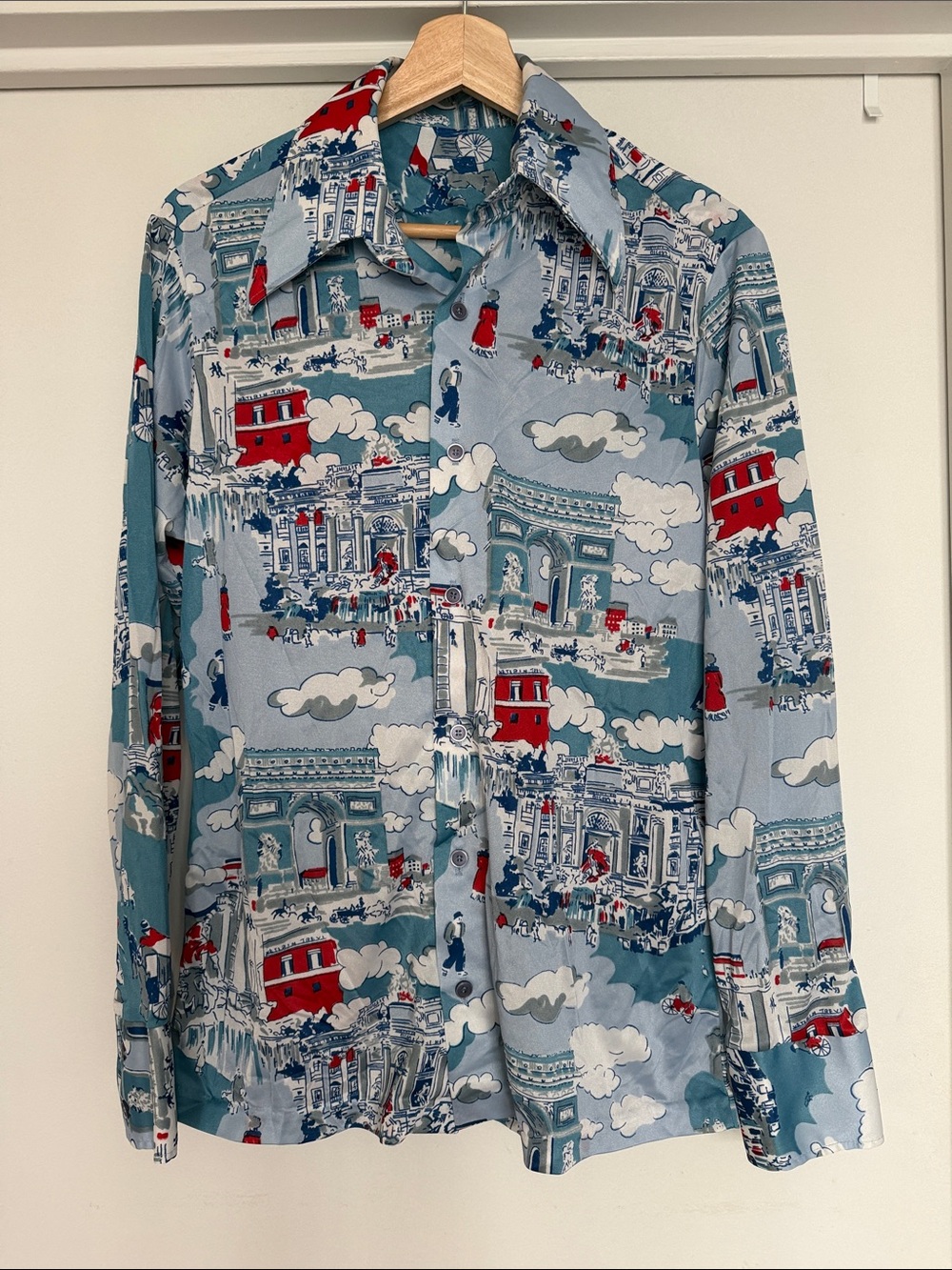 Vintage Men's Scenic Paris cityscape Print Button-Up Shirt Blue, Red Size Med
